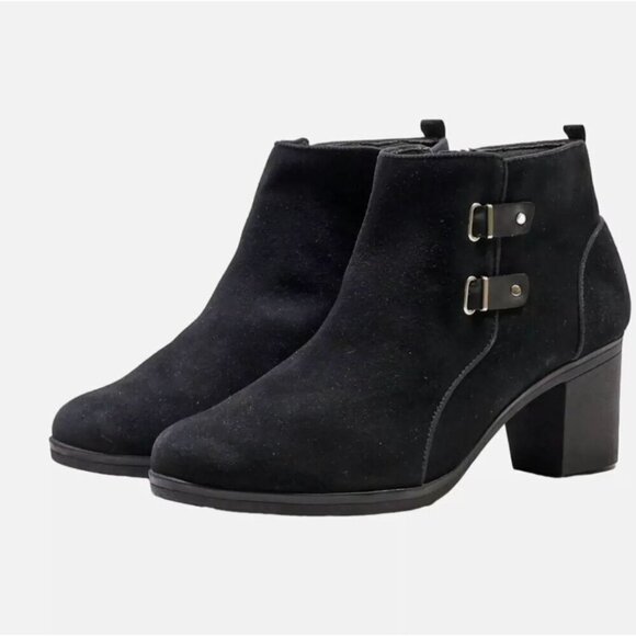 Clarks Black Suede Heeled Ankle Boots Size 10W - Picture 1 of 12